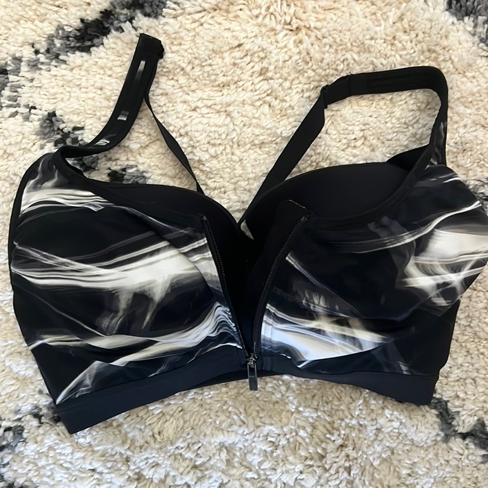 Victoria’s Secret Knockout Sports Bra